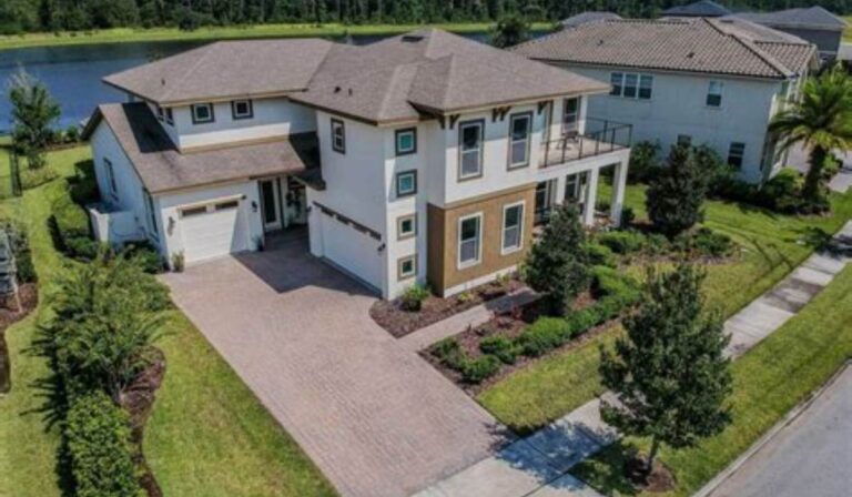 signs you need emergency roof repair in greensboro nc
